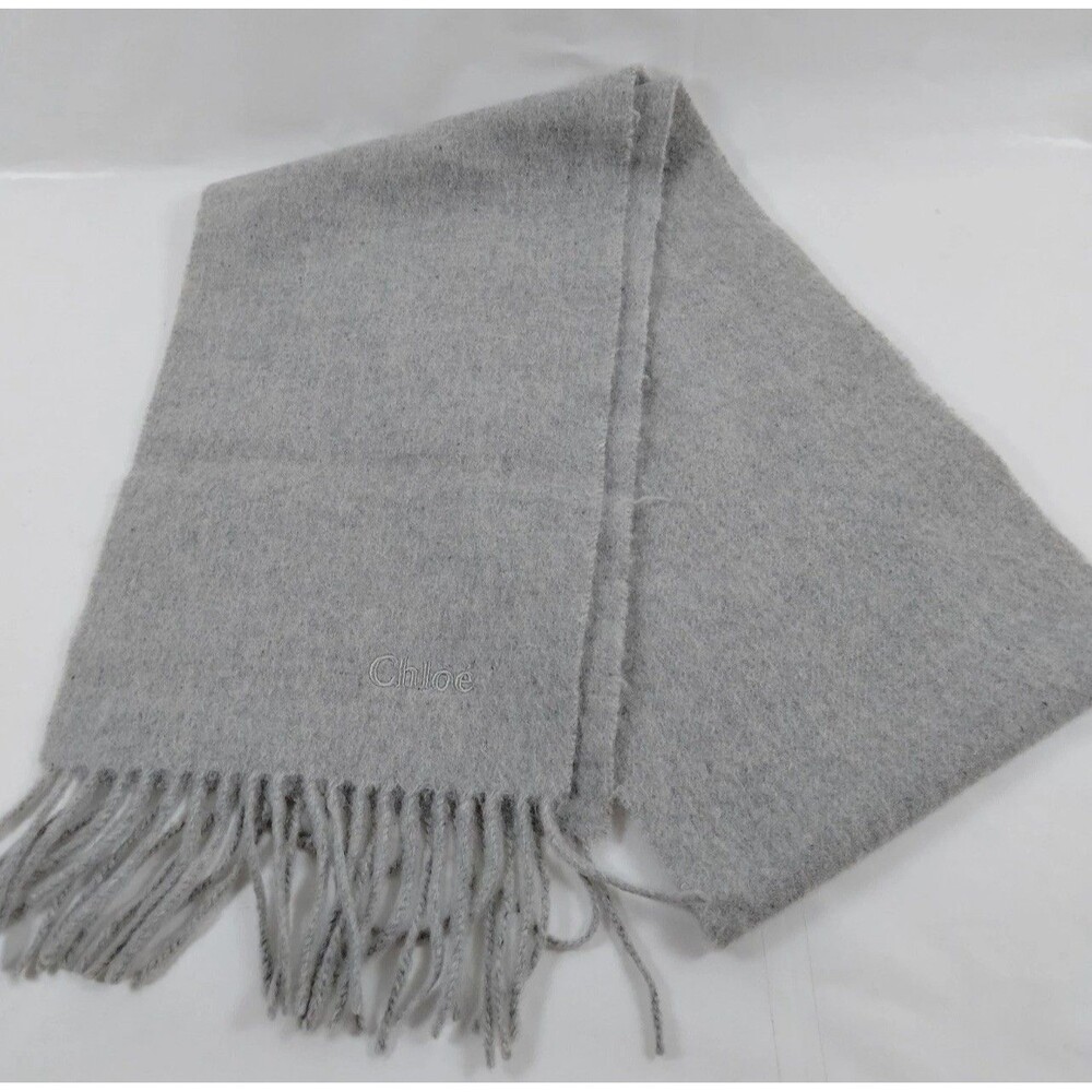 Chloé 100% Cashmere Embroidered Logo Fringe Scarf Gray Made in Italy/101